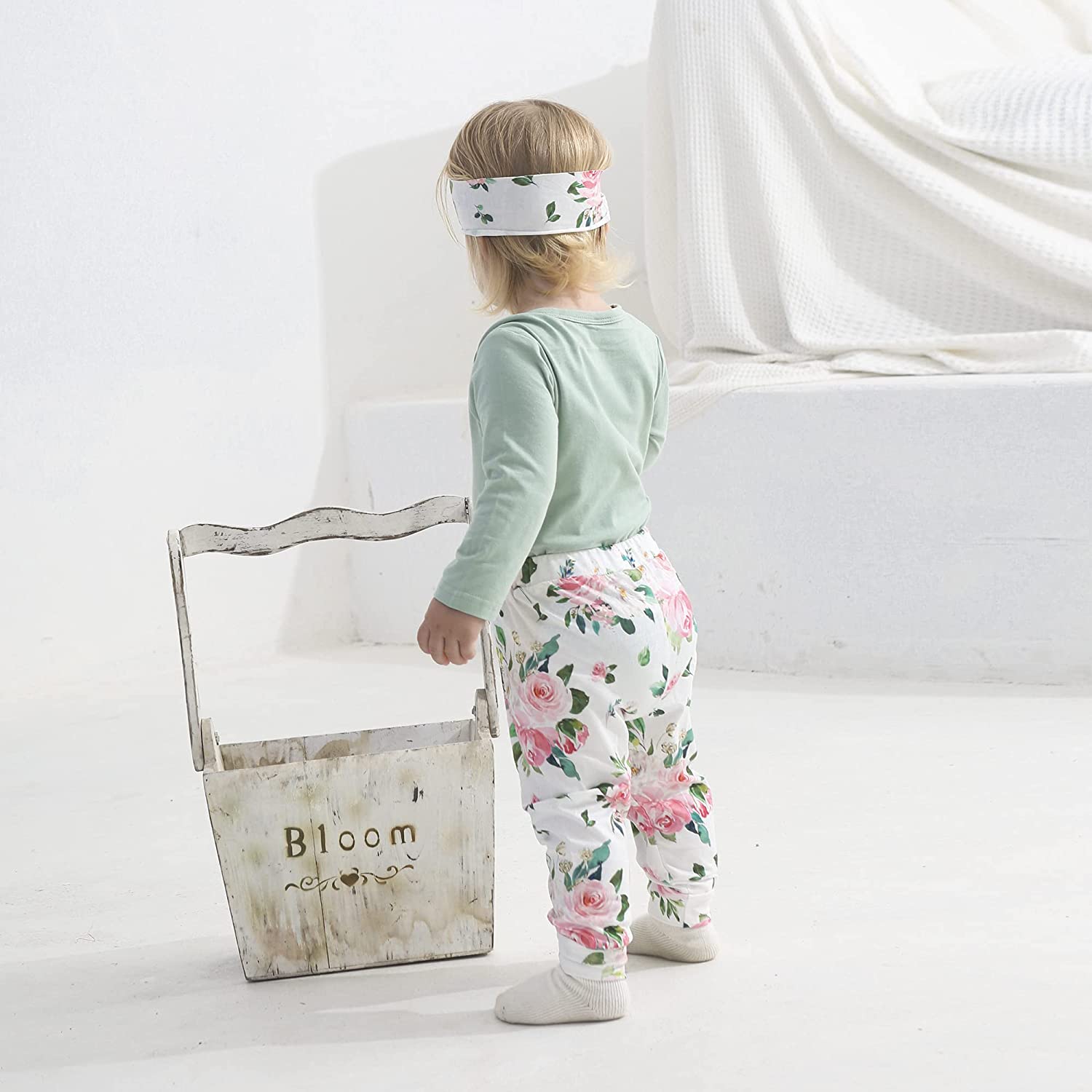 Renotemy Newborn Baby Girl Clothes Outfits Infant Romper Ruffle Floral Pants Cute Toddler Baby Girl Clothes Set - Image 3
